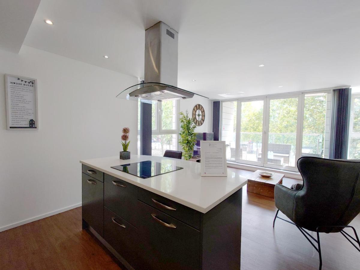 Fully Serviced Two Bed Apartment By Excel & O2 伦敦 外观 照片