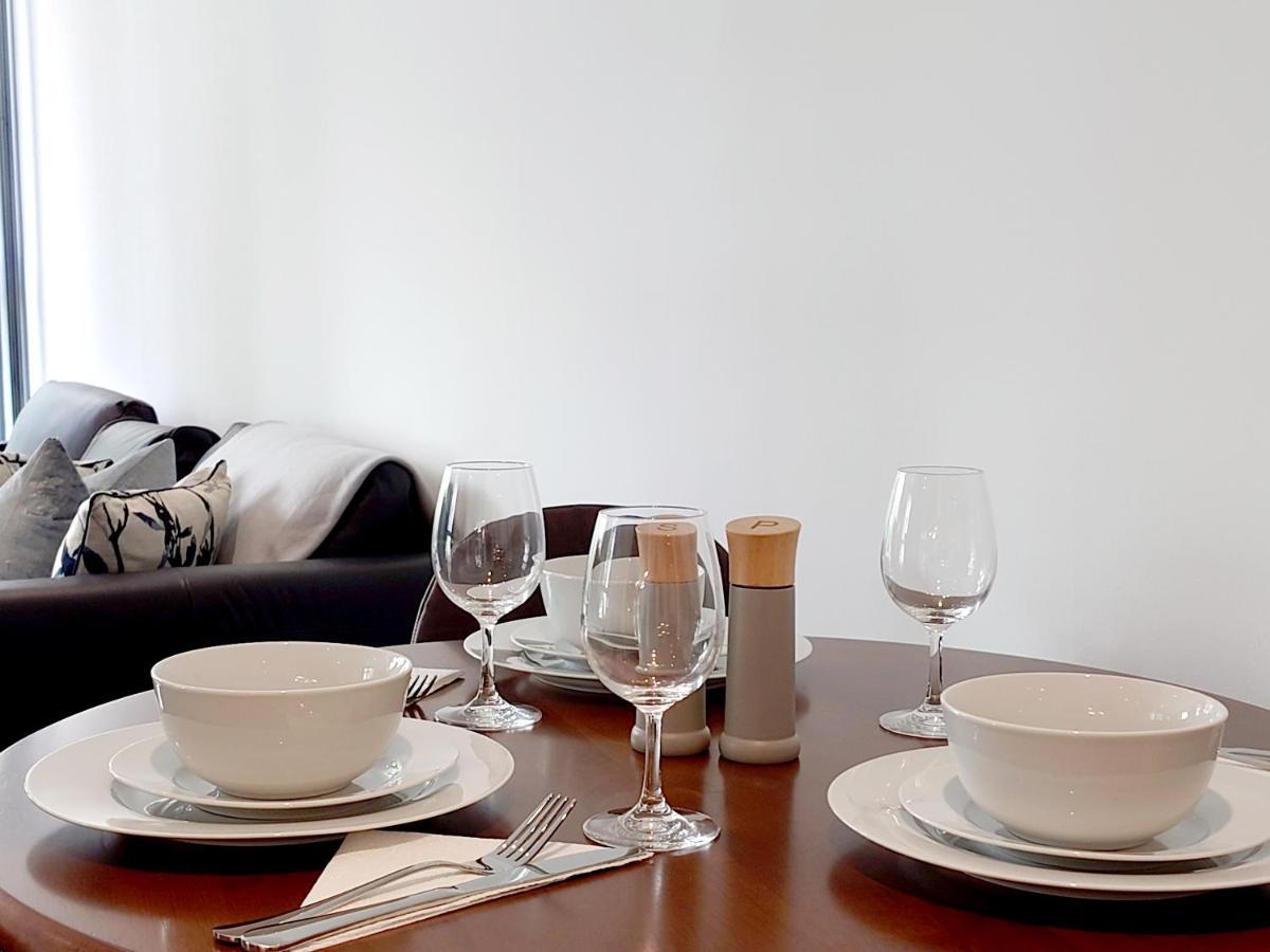 Fully Serviced Two Bed Apartment By Excel & O2 伦敦 外观 照片